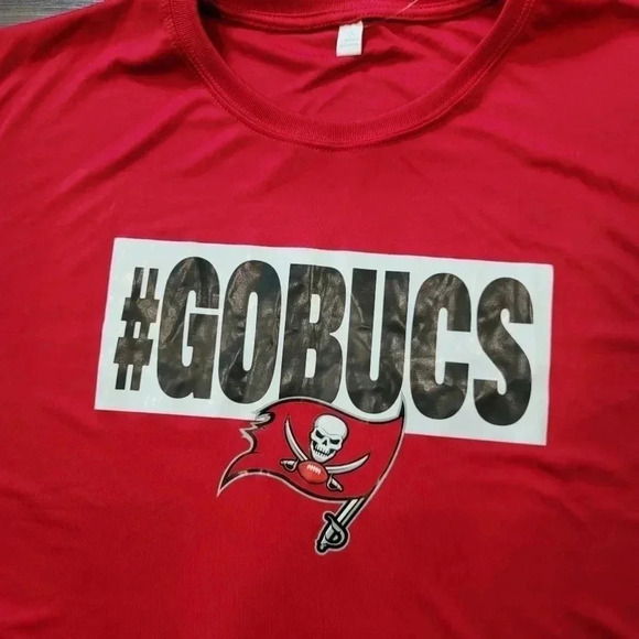 NFL Tampa Bay Buccaneers Men's T-Shirt Go Bucs Publix Promo Short Sleeve Red L - Picture 2 of 7